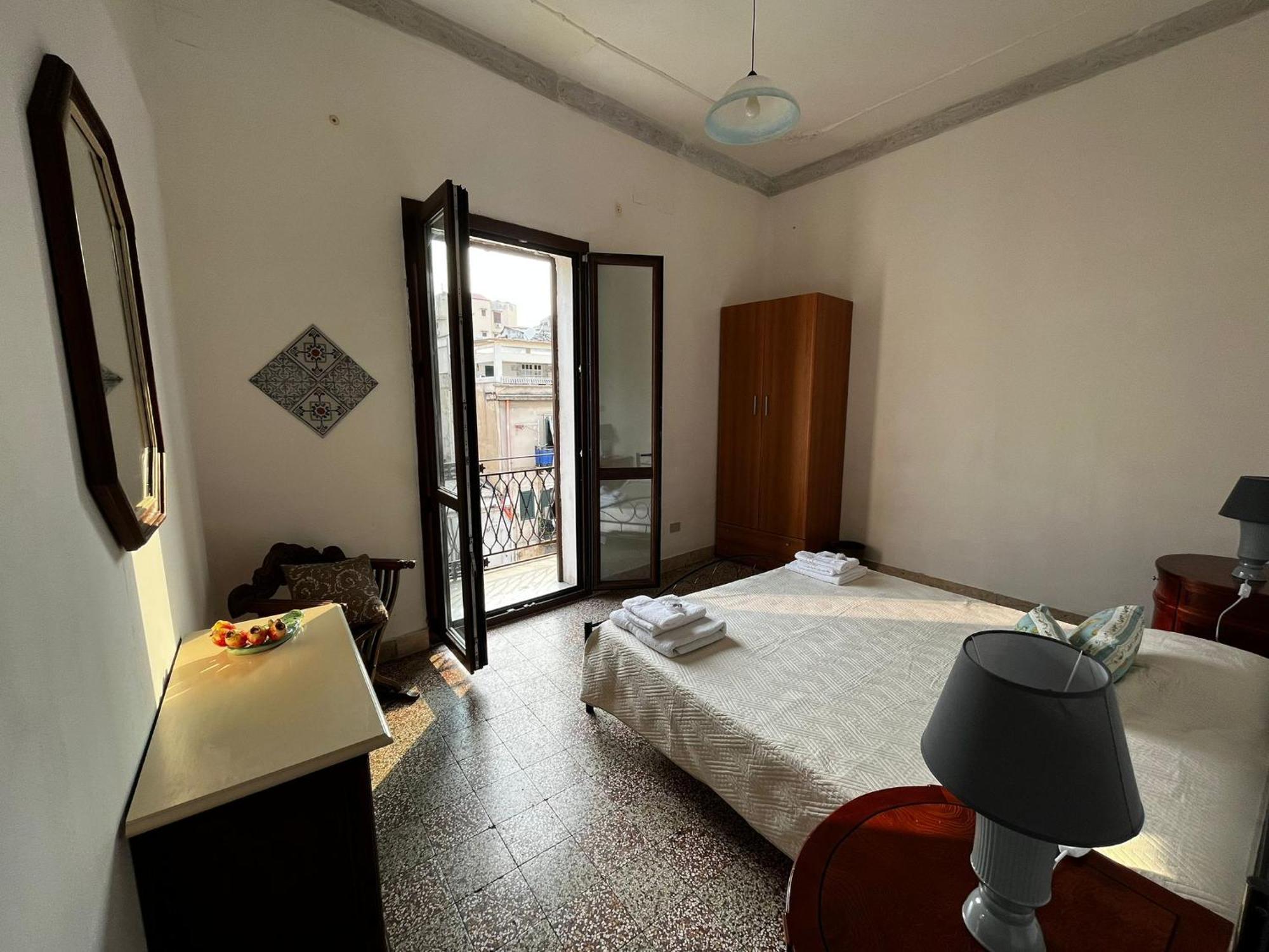 Mille Lire Peppe'S Home Palermo Exterior photo